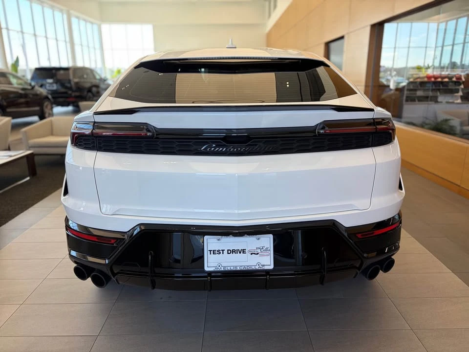 2025 Lamborghini Urus SE - Image 10 of 15