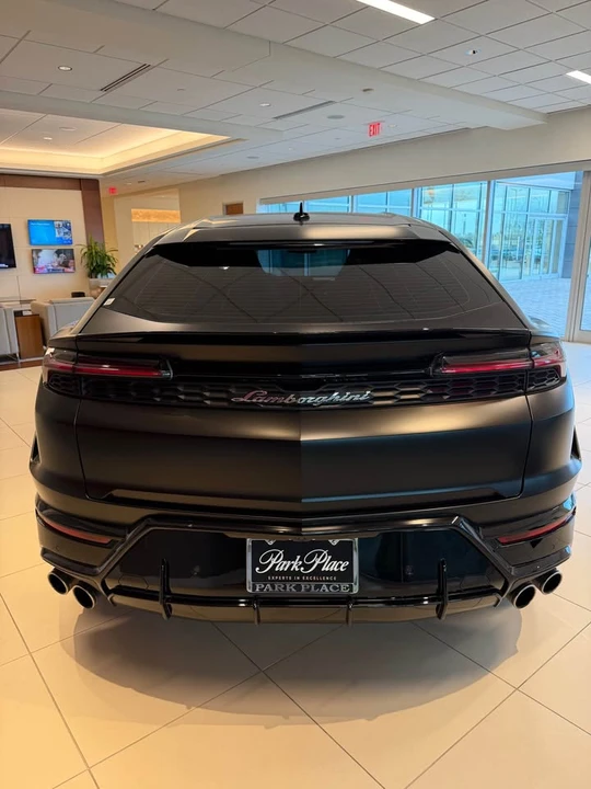 2025 Lamborghini Urus SE - Image 5 of 13