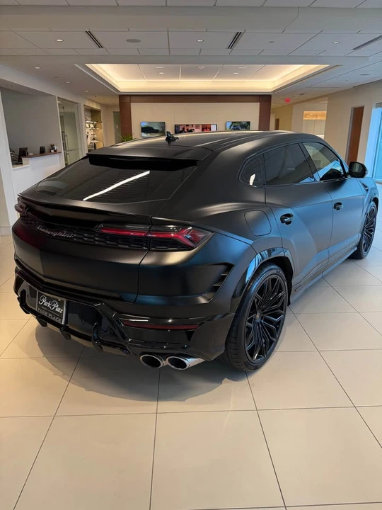 2025 Lamborghini Urus SE - Image 6 of 13