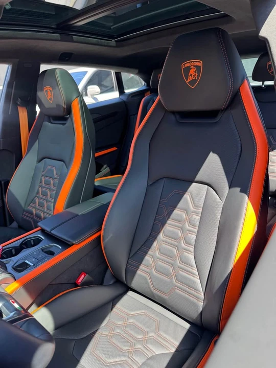 2025 Lamborghini Urus SE - Image 8 of 13