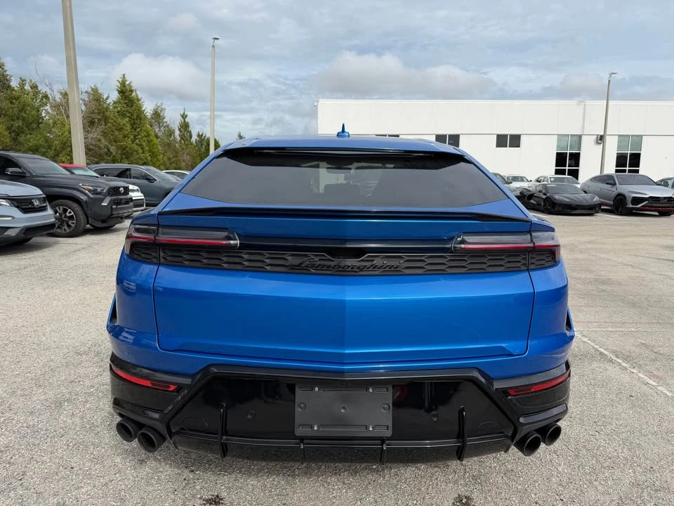 2025 Lamborghini Urus SE - Image 5 of 11
