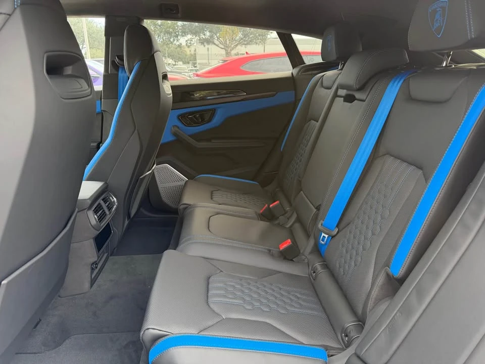 2025 Lamborghini Urus SE - Image 6 of 11