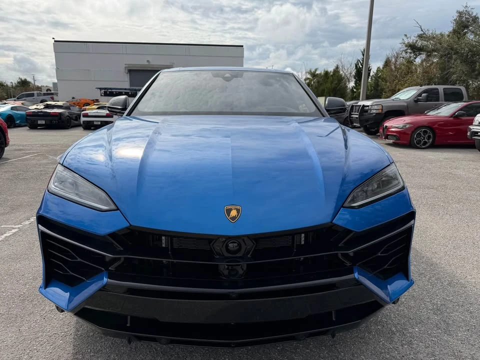 2025 Lamborghini Urus SE - Image 3 of 11