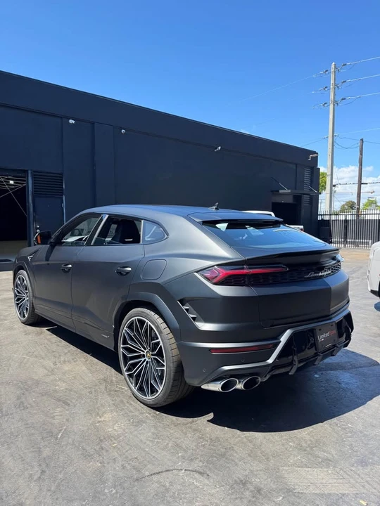 2025 Lamborghini Urus SE - Image 7 of 13