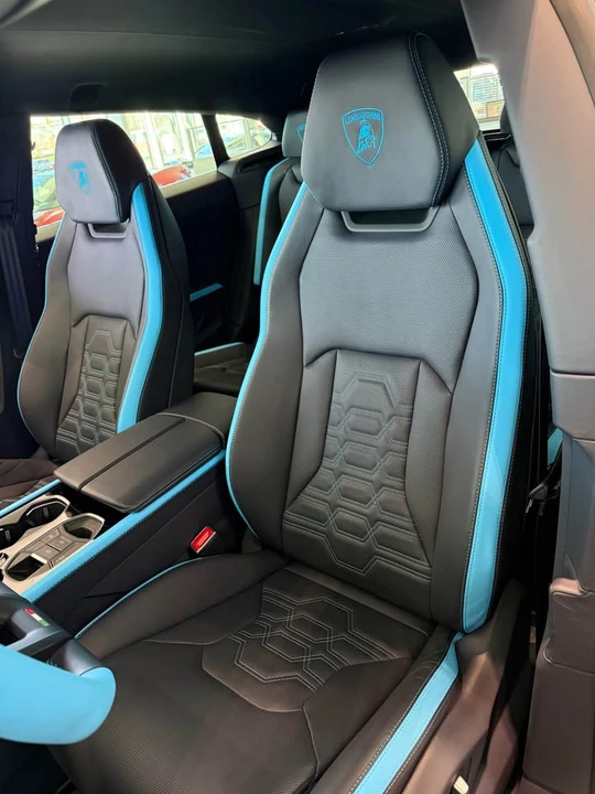2025 Lamborghini Urus SE - Image 7 of 14