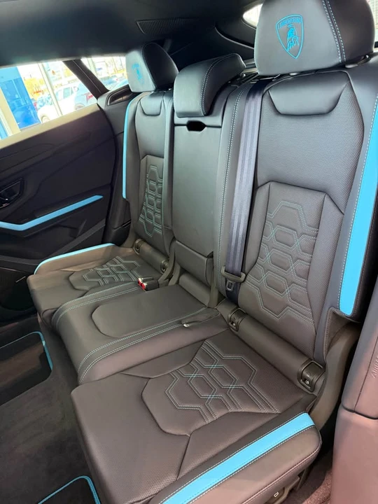 2025 Lamborghini Urus SE - Image 9 of 14