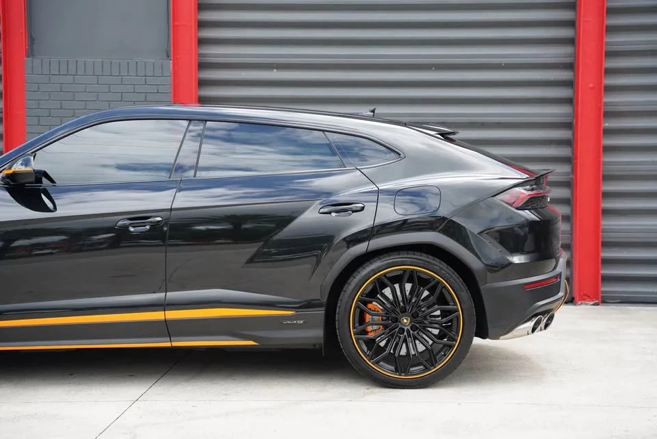 2025 Lamborghini Urus SE - Image 6 of 20