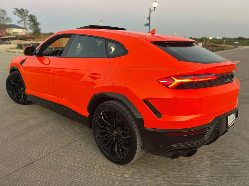 2025 Lamborghini Urus S - Image 4 of 12