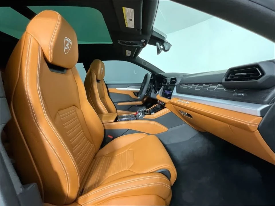 2025 Lamborghini Urus - Image 20 of 20
