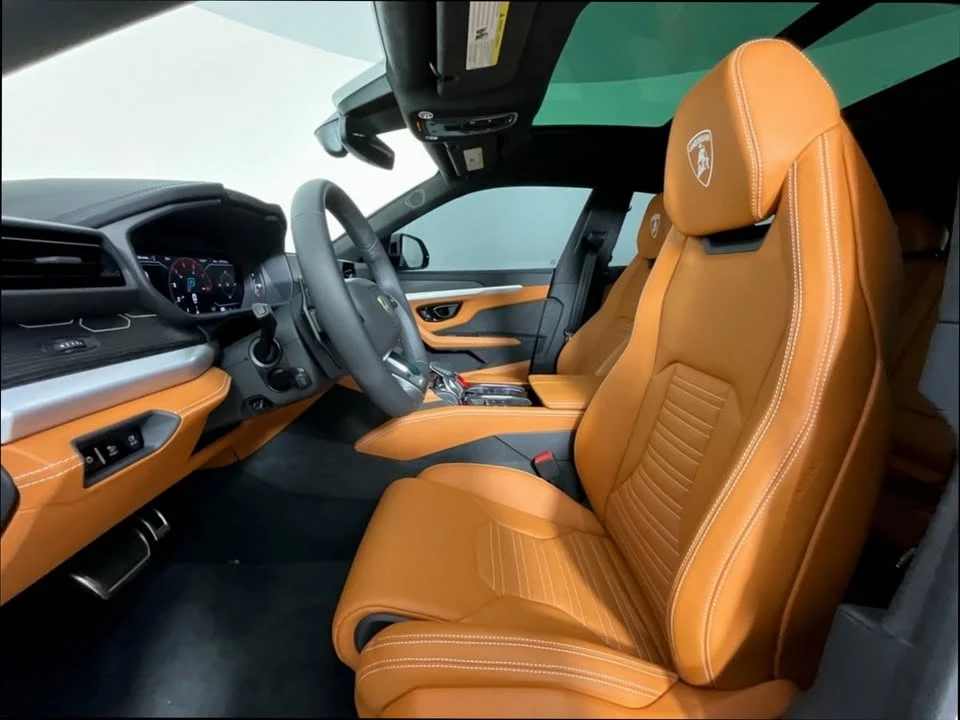 2025 Lamborghini Urus - Image 16 of 20
