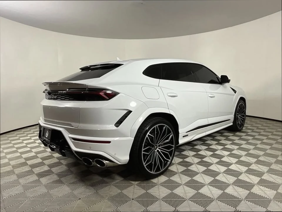 2025 Lamborghini Urus - Image 4 of 20