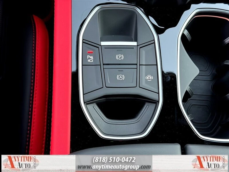 2025 Lamborghini Urus SE - Image 19 of 19