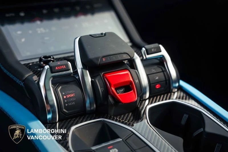 2025 Lamborghini Urus SE - Image 9 of 16