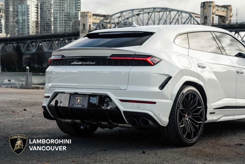 2025 Lamborghini Urus SE - Image 3 of 16