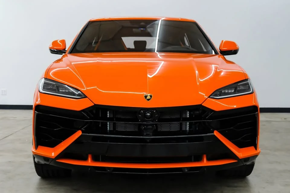 2025 Lamborghini Urus SE - Image 2 of 20