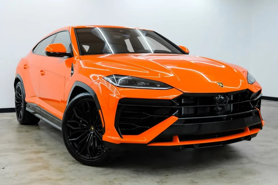 2025 Lamborghini Urus SE - Image 3 of 20