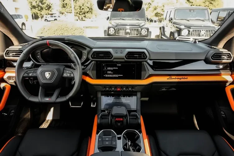 2025 Lamborghini Urus SE - Image 8 of 17