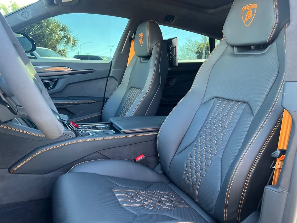 2025 Lamborghini Urus SE - Image 14 of 16