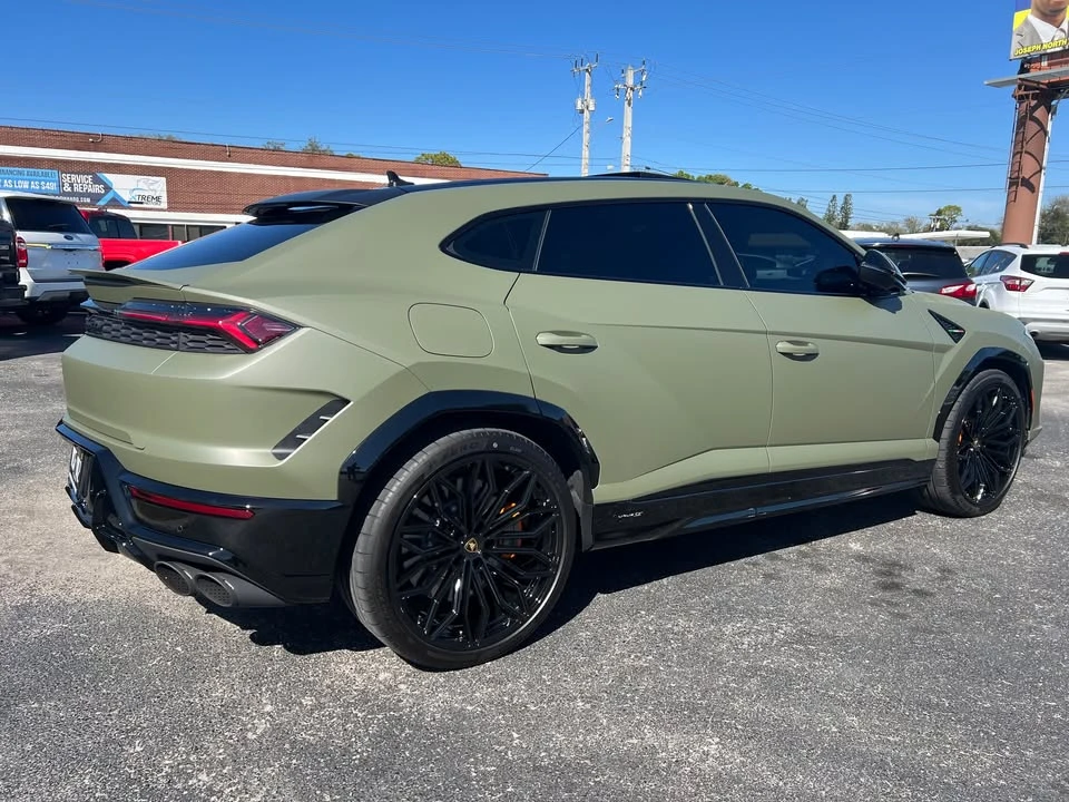 2025 Lamborghini Urus SE - Image 6 of 16