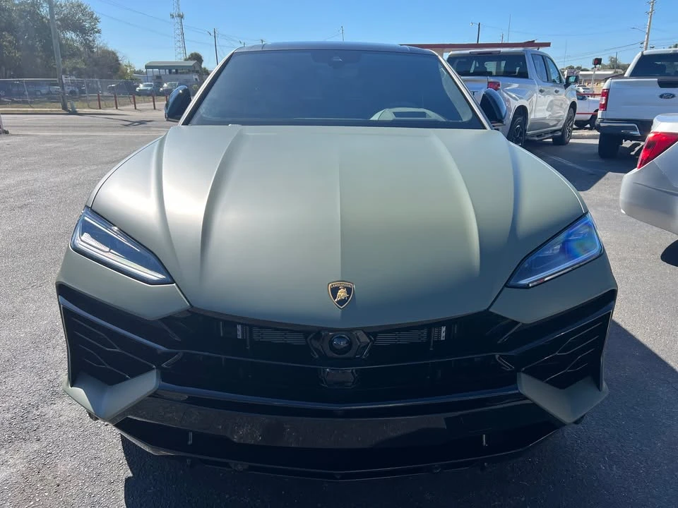 2025 Lamborghini Urus SE - Image 2 of 16