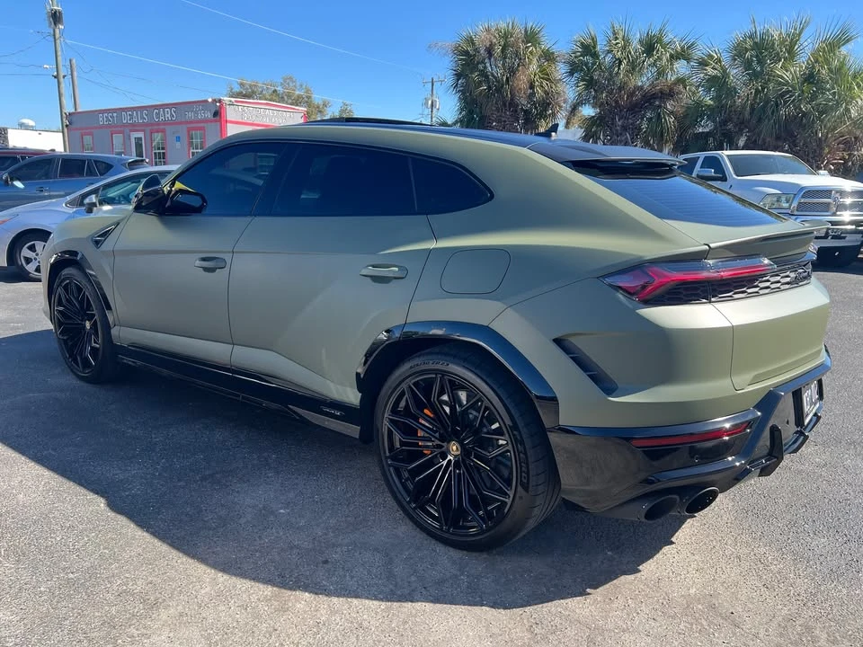 2025 Lamborghini Urus SE - Image 4 of 16