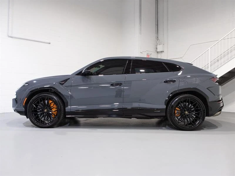 2025 Lamborghini Urus SE - Image 4 of 15