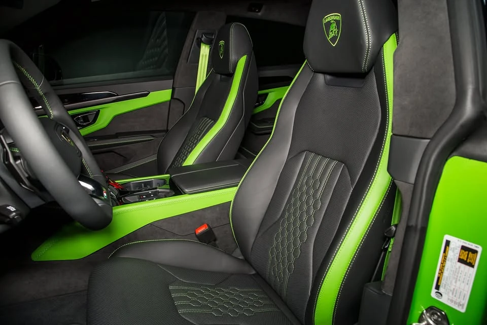 2025 Lamborghini Urus SE - Image 11 of 18