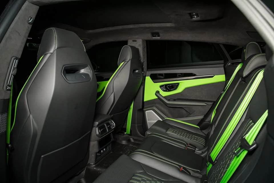 2025 Lamborghini Urus SE - Image 17 of 20