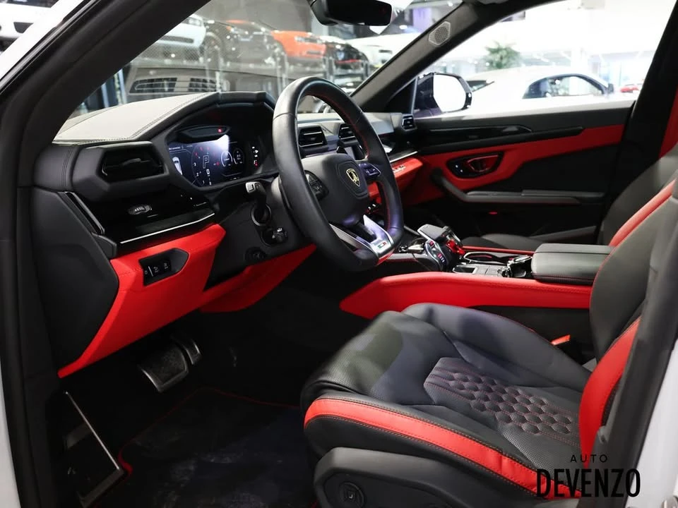 2025 Lamborghini Urus SE - Image 10 of 19