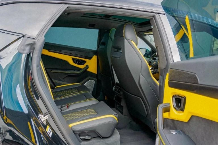 2025 Lamborghini Urus SE - Image 15 of 20