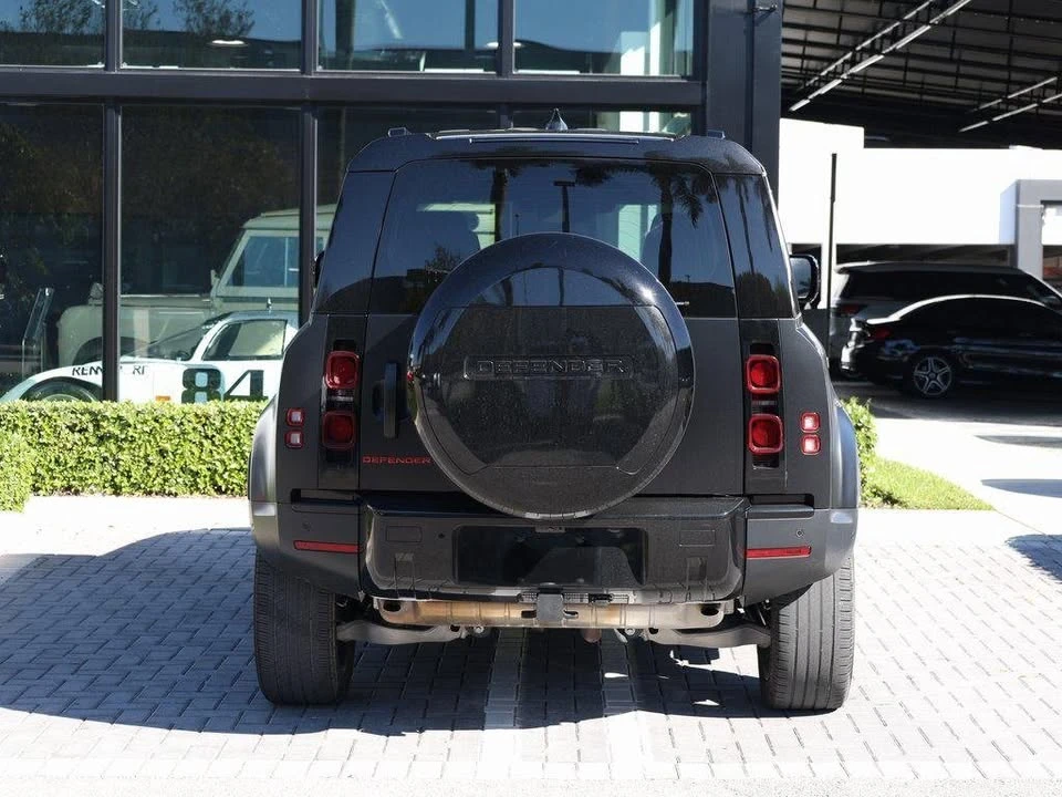 2025 Land Rover Defender - Image 2 of 7