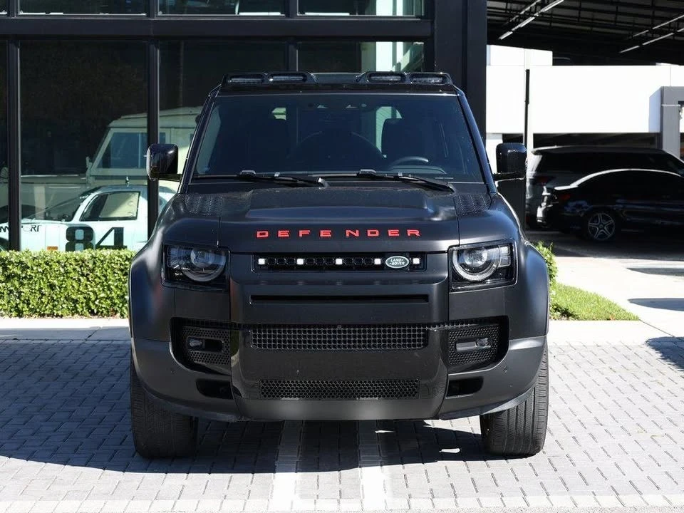 2025 Land Rover Defender - Image 3 of 7