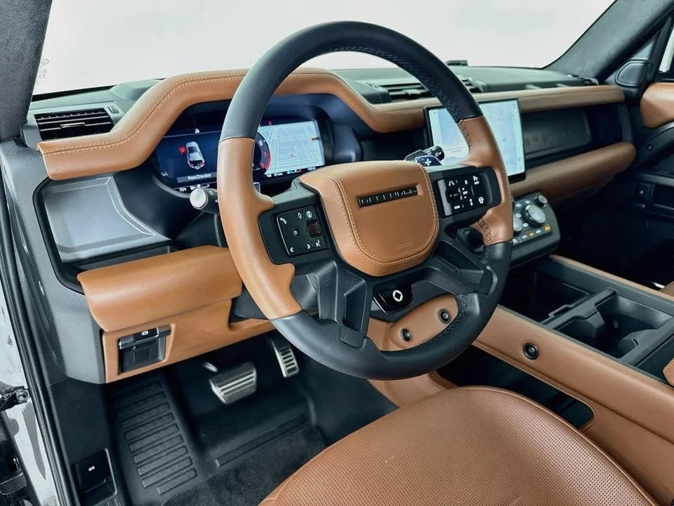 2025 Land Rover Defender Octa - Image 2 of 12