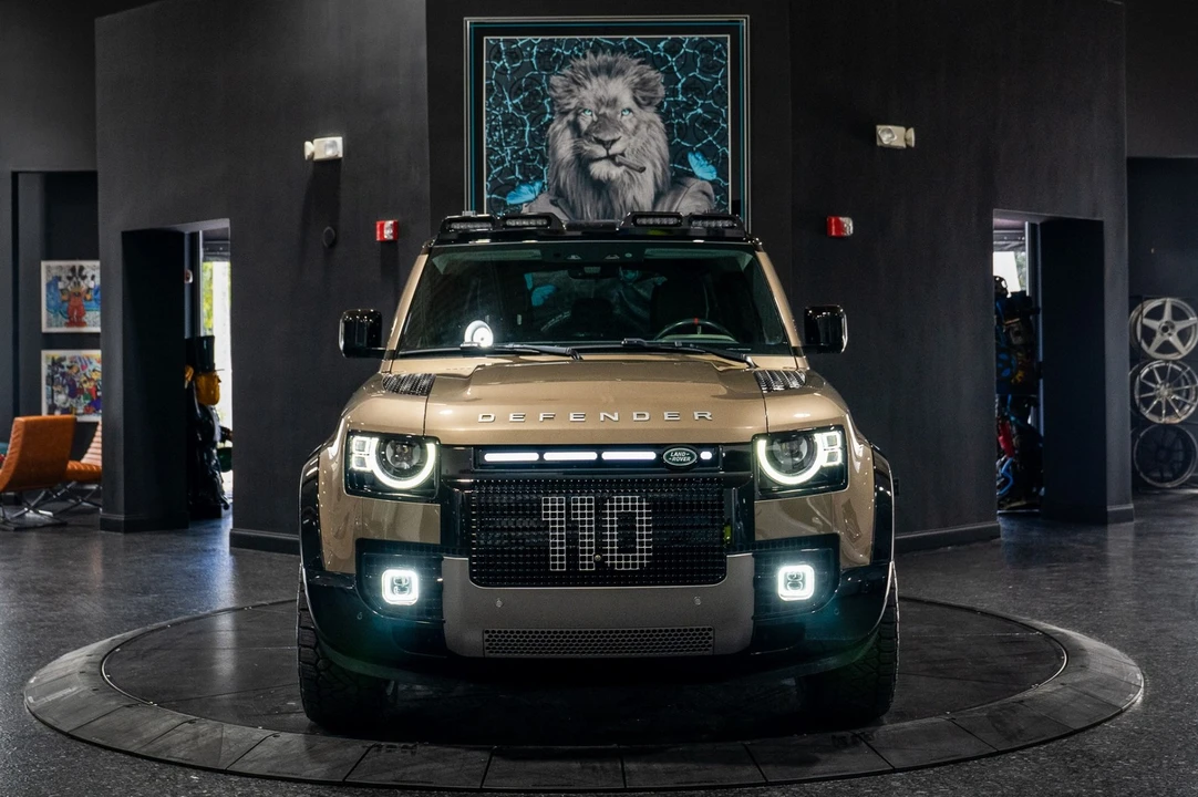 2025 Land Rover Defender L663 - Image 11 of 12