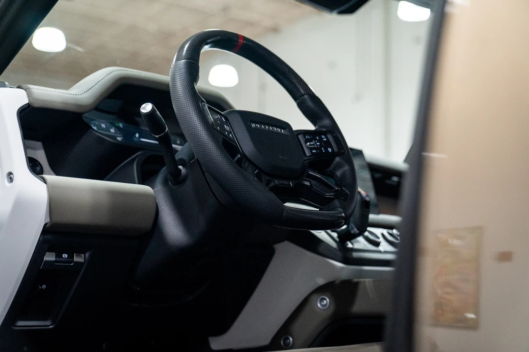 2025 Land Rover Defender L663 - Image 5 of 12