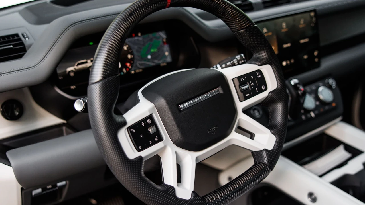 2025 Land Rover Defender Octa - Image 11 of 31