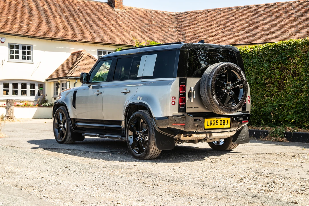 2025 Land Rover Defender L663 - Image 6 of 31