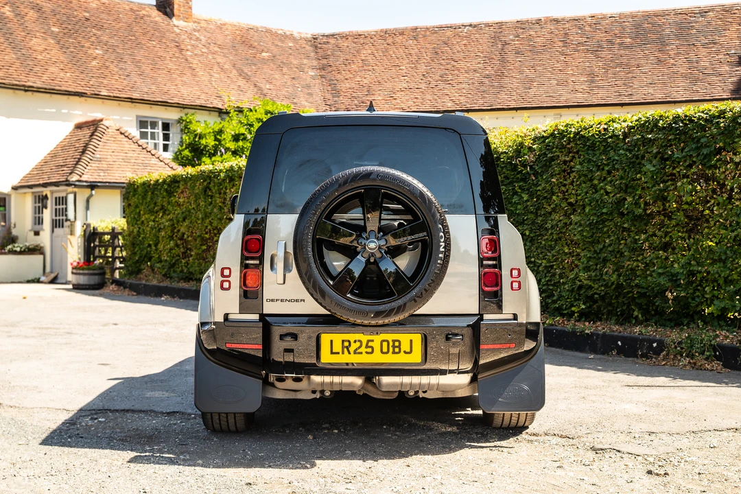 2025 Land Rover Defender L663 - Image 5 of 31