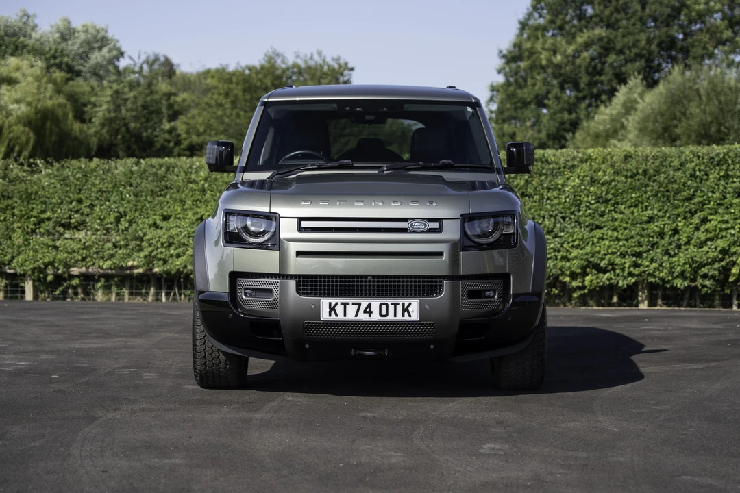 2025 Land Rover Defender L663 - Image 2 of 31
