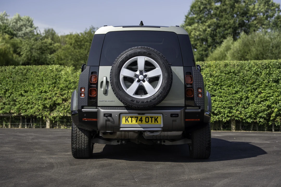 2025 Land Rover Defender L663 - Image 6 of 31