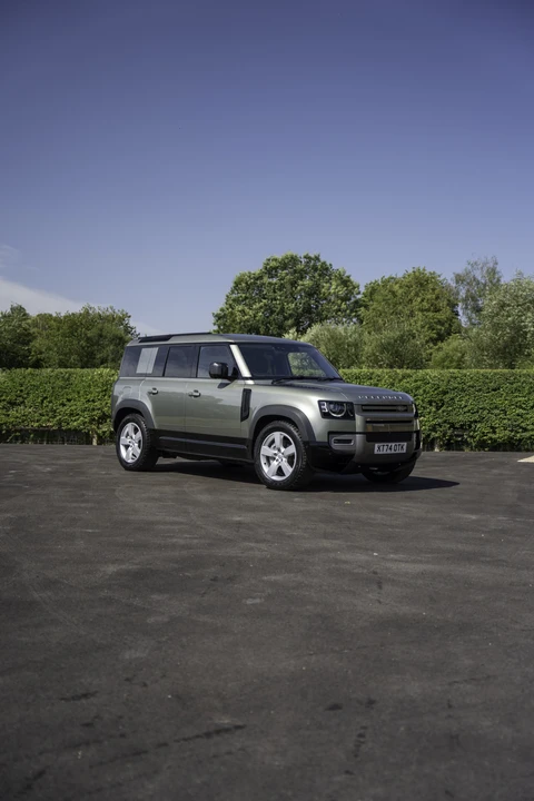 2025 Land Rover Defender L663 - Image 20 of 31
