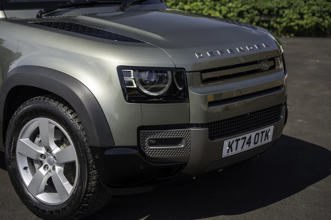 2025 Land Rover Defender L663 - Image 31 of 31