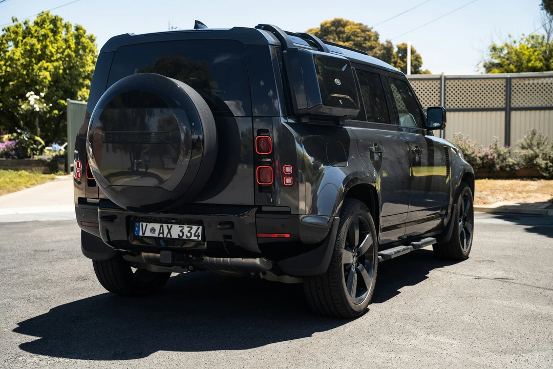 2025 Land Rover Defender L663 - Image 15 of 21