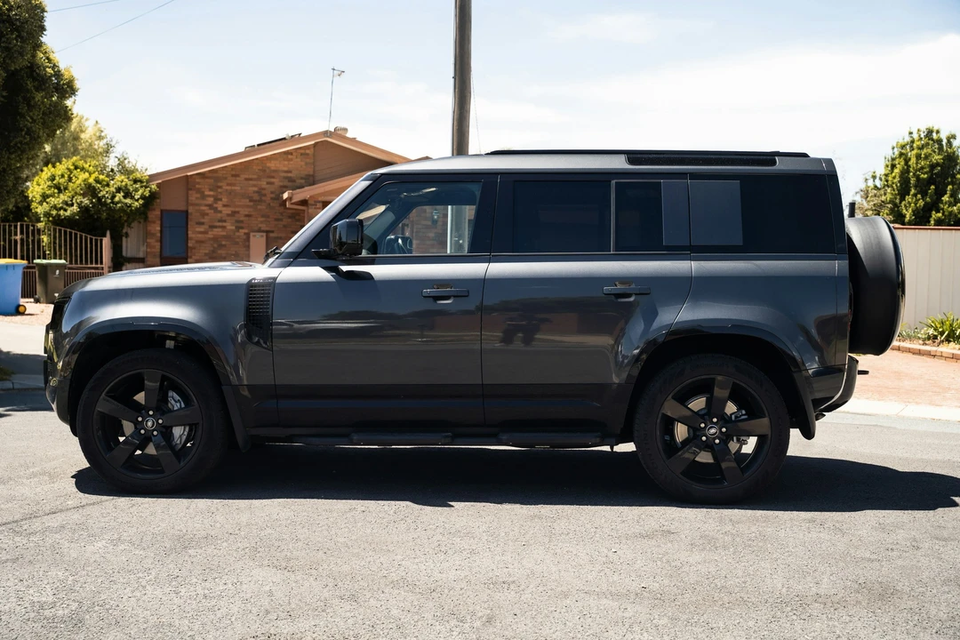 2025 Land Rover Defender L663 - Image 12 of 21
