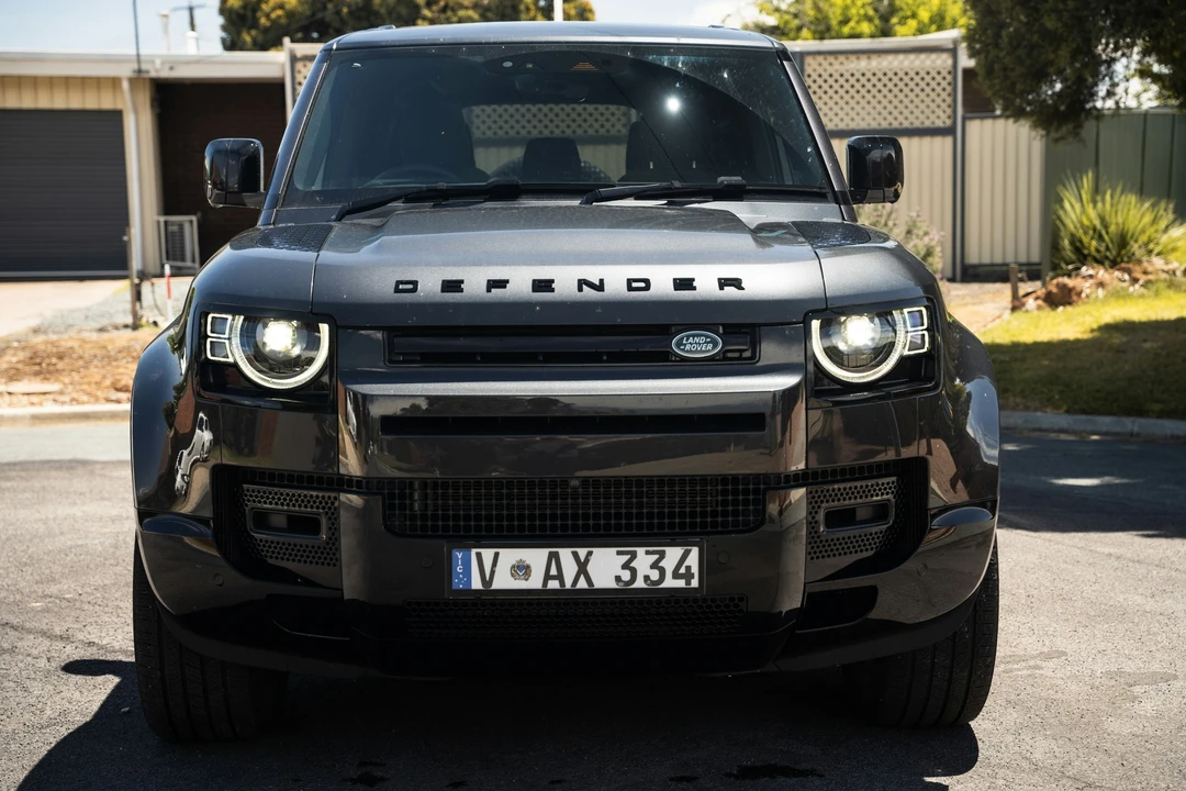 2025 Land Rover Defender L663 - Image 18 of 21