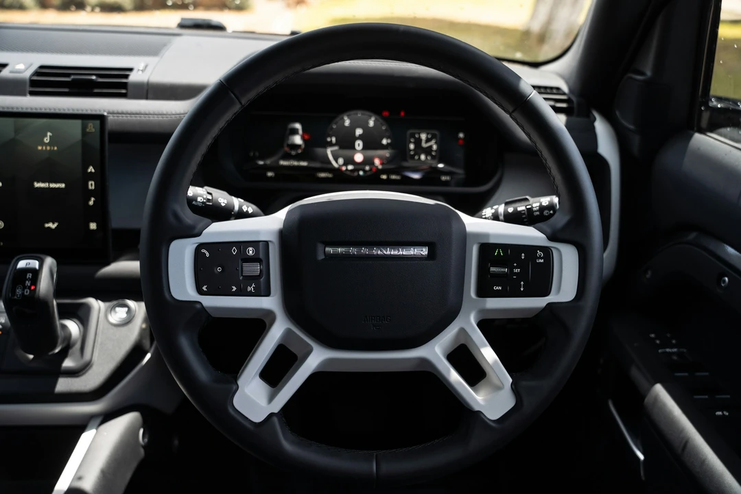 2025 Land Rover Defender L663 - Image 4 of 21