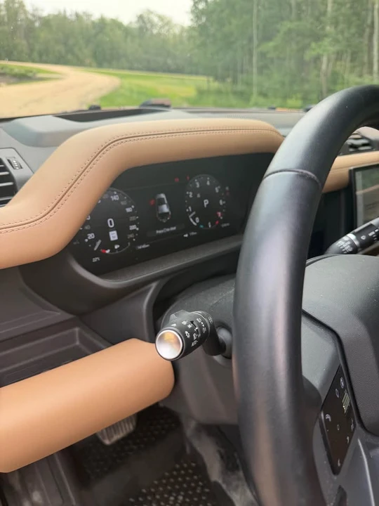 2025 Land Rover Defender L663 - Image 6 of 6