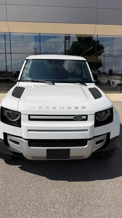 2025 Land Rover Defender L663 - Image 2 of 11