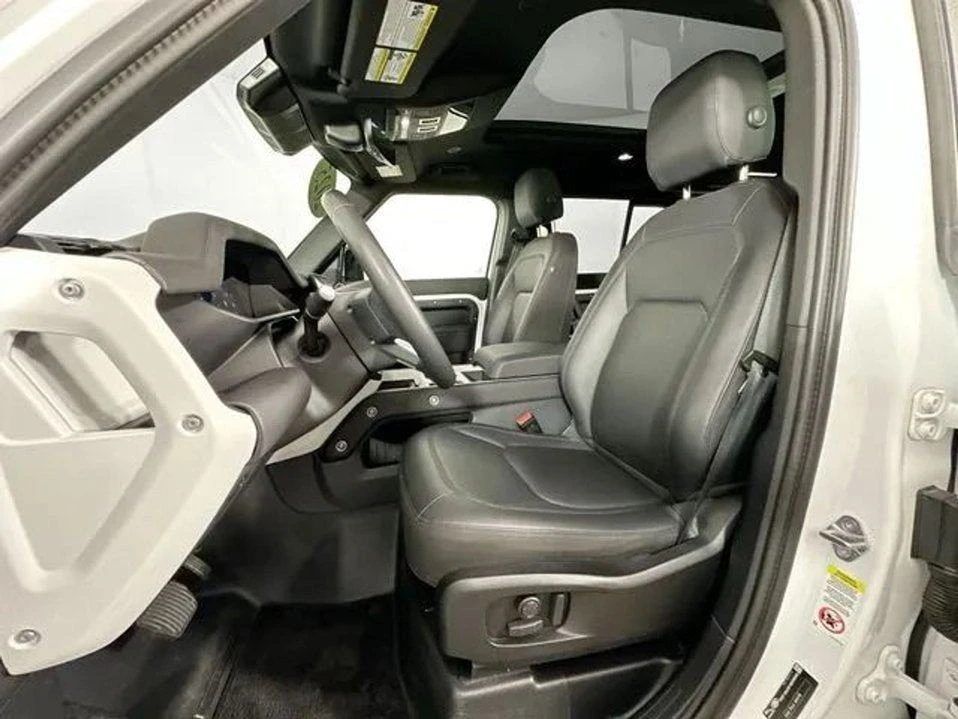 2025 Land Rover Defender L663 - Image 4 of 20