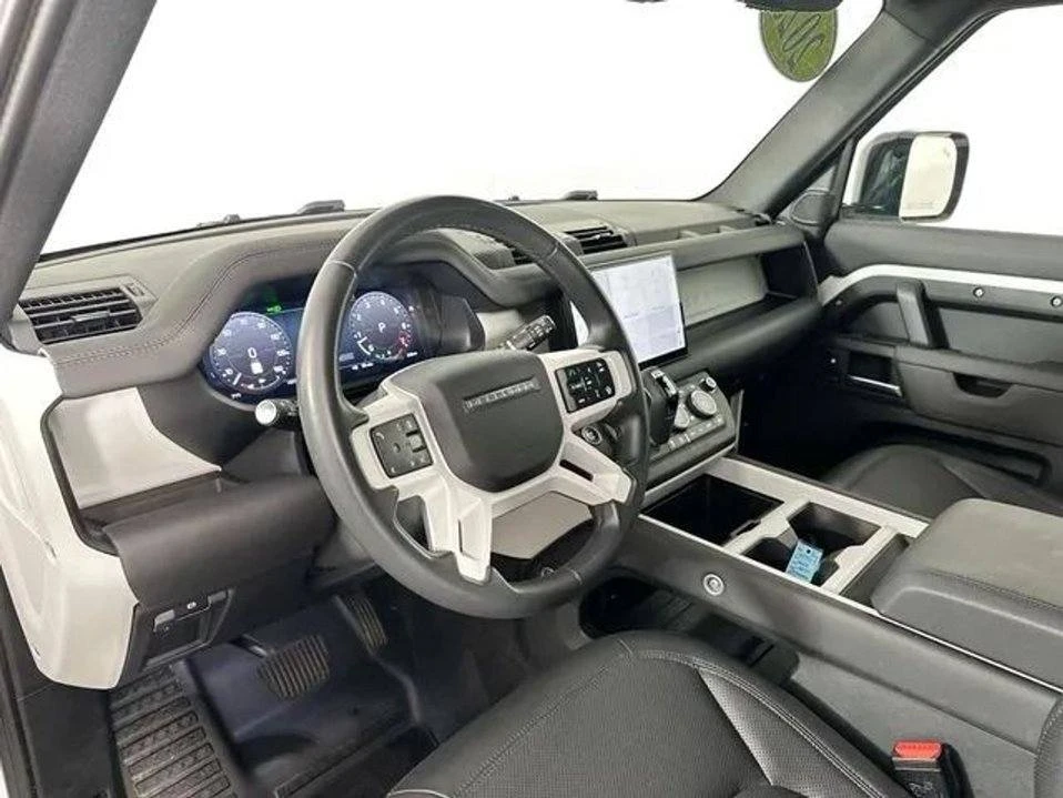 2025 Land Rover Defender L663 - Image 20 of 20